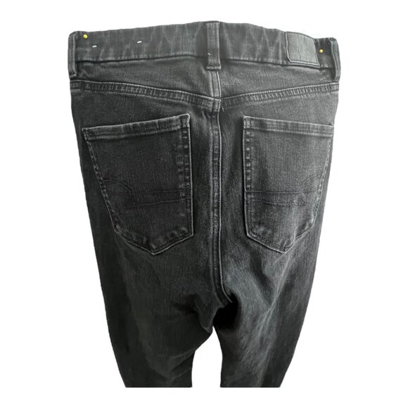 American Eagle Curvy High-Rise Ripped Jegging Jeans Size 2 | Length 27 - Picture 9 of 9